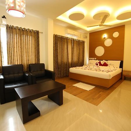 Hotel Soorya Castle Wayanad Exteriör bild