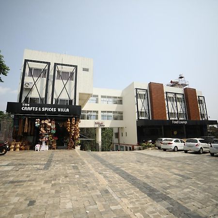 Hotel Soorya Castle Wayanad Exteriör bild