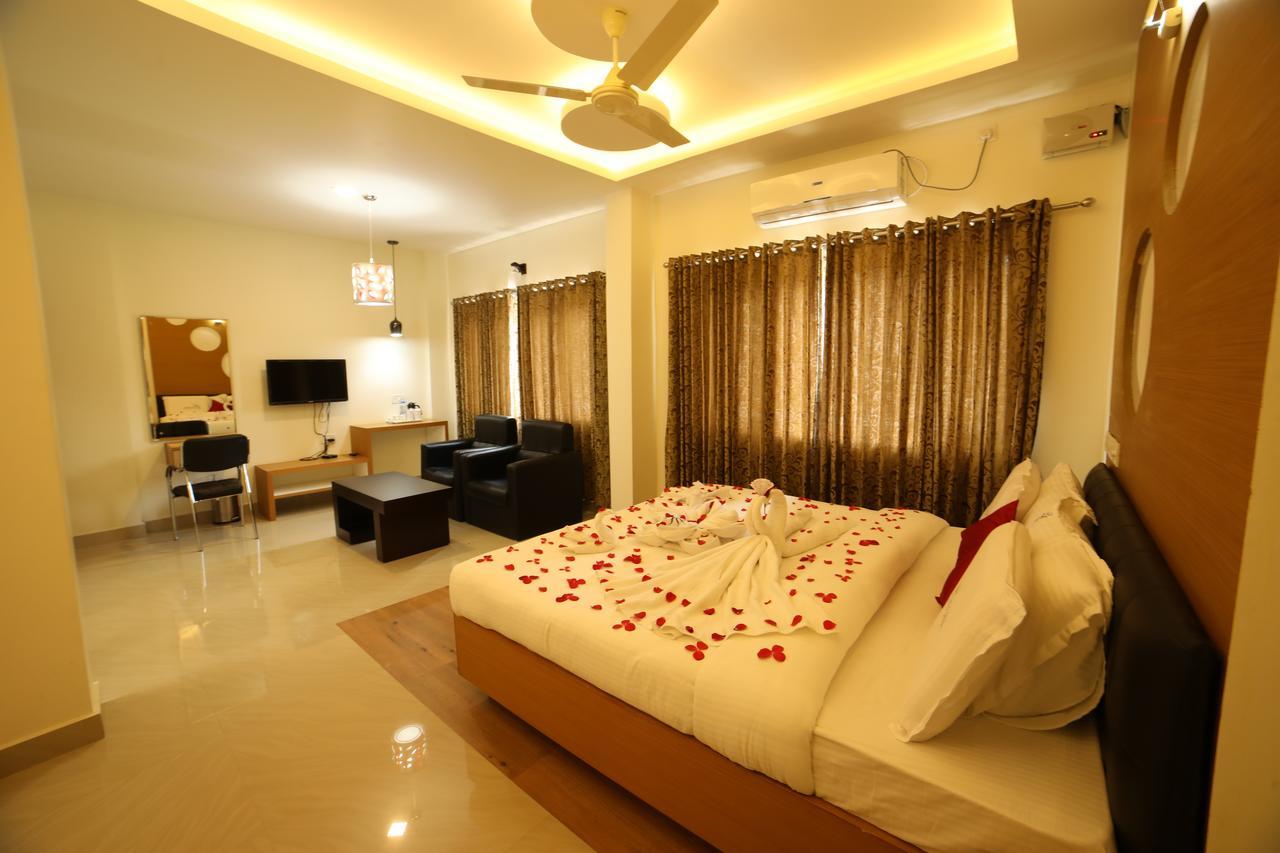 Hotel Soorya Castle Wayanad Exteriör bild