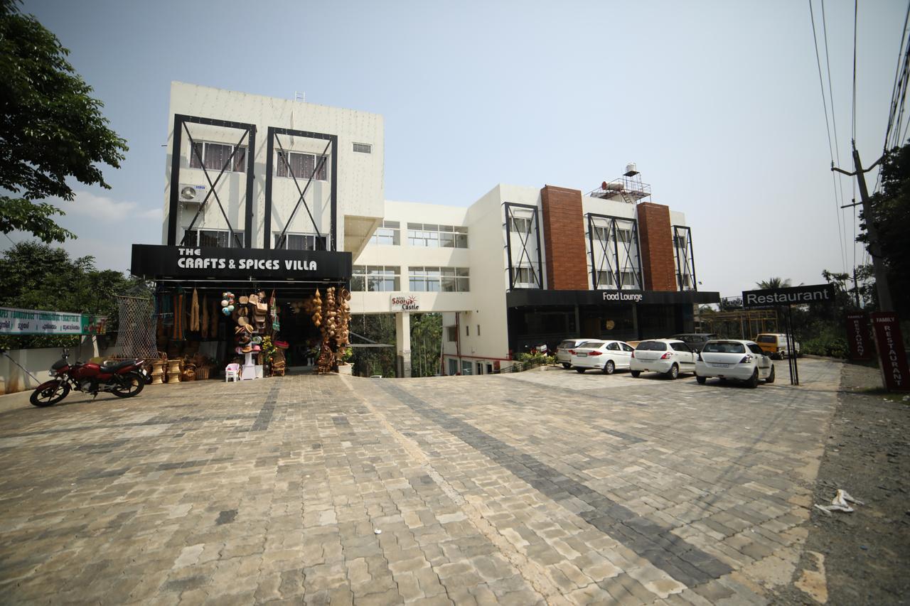 Hotel Soorya Castle Wayanad Exteriör bild