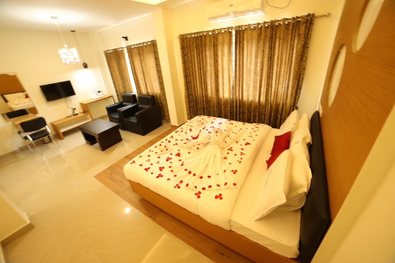 Hotel Soorya Castle Wayanad Exteriör bild